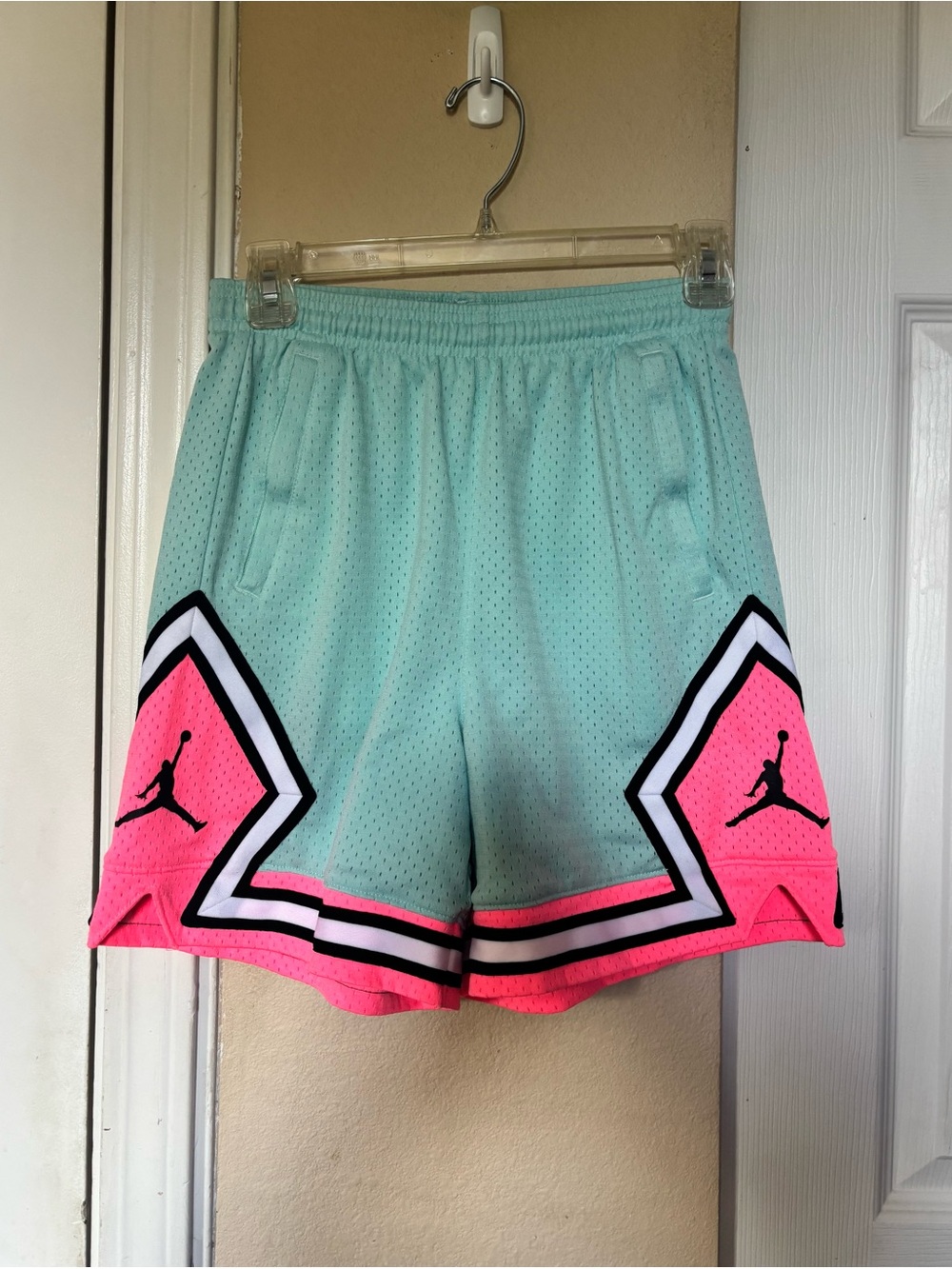 Jordan Diamond Basketball Shorts Women’s XS